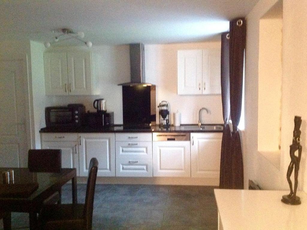 Gite-Holiday Home Au Moulin 1771 Monein Rom bilde